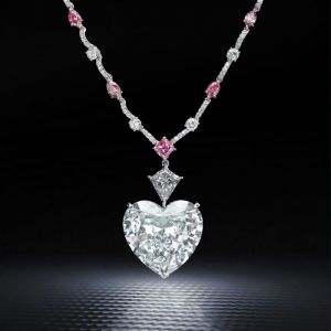 Elegant Heart Cut White Sapphite Pendant Necklace