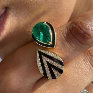 Art Deco Two Tone Pear Cut Emerald Sapphire Ring