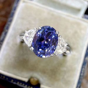 Three Stone Oval Cut Blue Sapphire Engagement Ring For Women 