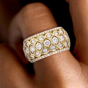 Golden Round Cut White Sapphire Wedding Band For Women Wedding Jewelry