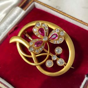 Golden Bezel Milgrain Pear Cut Ruby Sapphire Brooch For Women Wedding Jewelry