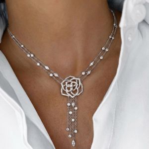 Unique Flower Round Cut White Sapphire Pendant Necklace For Women Wedding Jewelry