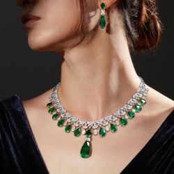 Pear Cut Emerald Sapphire Necklace & Earrings Set