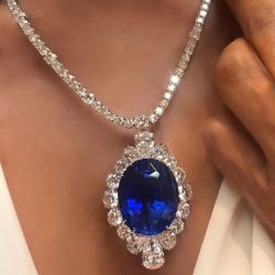 Blue Sapphire Oval Cut Pendant Necklace