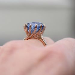 Rose Gold Rotate Shaped Round Cut Engagement Ring
