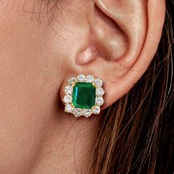 Golden Striking Vintage Emerald Cut Stud Earrings