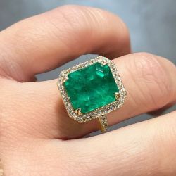 Gorgeous Golden Halo Asscher Cut Emerald Sapphire Engagement Ring