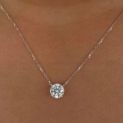 Classy Round Cut White Sapphire Pendant Necklace For Women