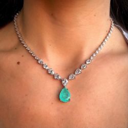 Luxury Pear Cut Aquamarine Sapphire Pendant Necklace