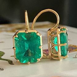 Gorgeous Golden Vivid Emerald Sapphire Drop Earrings