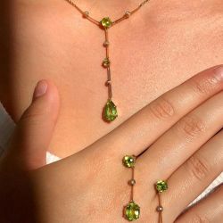 Antique Golden Peridot Sapphire & Pearl Pendant Necklace & Earrings Sets