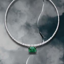 Luxury Emerald Sapphire Pendant Necklace