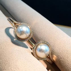 Elegant Golden Pearl & White Sapphire Open Design Bracelet