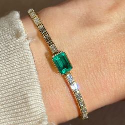 Golden Bezel Emerald Cut Emerald Sapphire Tennis Bracelet