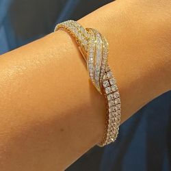 Unique Golden Round Cut White Sapphire Bracelet For Women