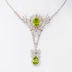 Luxury Emerald & Pear Cut Peridot Sapphire Pendant Necklace