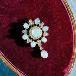 Vintage Golden Round & Oval Cut Opal Brooch For Women