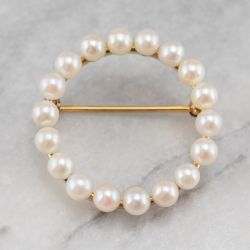 Elegant Golden Circle Shape Pearl Vintage Brooch For Women