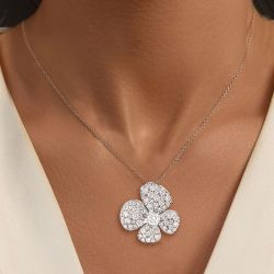 Four leaf Clover Round Cut White Sapphire Pendent Wedding Necklace For Women 