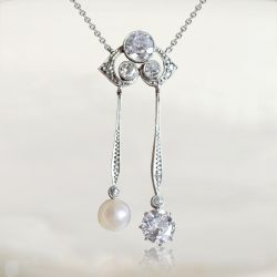 Milgrain Two Tone Round Cut Pearl & White Sapphire Pendant Necklace For Women Wedding Jewelry 1.58 Ct 