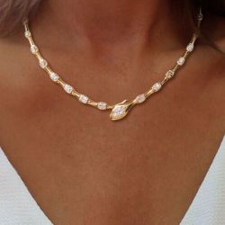 Golden Serpent designs Pear Cut White Sapphire Luxury Jewelry Wedding Necklace For Women 11.8 Ct 