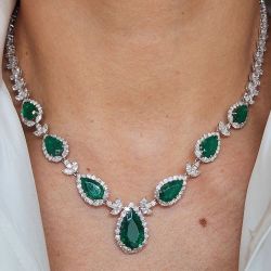 Halo Pear Cut Emerald Sapphire Bridal Jewelry Wedding Necklace For Women 