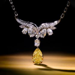 2.81 Ct Two Tone Wing Pear Cut Yellow Sapphire Bridal Jewelry Pendant Necklace Wedding Necklace For Women 