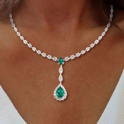 Halo Pear Cut Emerald Sapphire Wedding Necklaces For Women Wedding Jewelry 22.58 Ct 