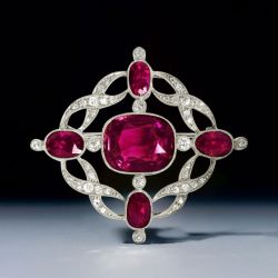 9.56 Ct Milgrain Oval Cut Ruby Sapphire Brooch For Women