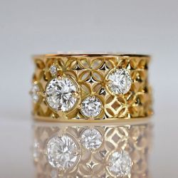 Golden Hollow Design Round Cut White Sapphire Wedding Band For Women Wedding Jewelry