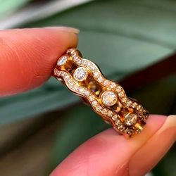 Golden Wave Design Round Cut White Sapphire Wedding Band For Women