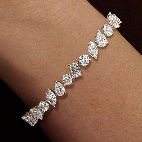 Why Is the Emerald Cut Bracelet for Women Becoming a Modern Classic?