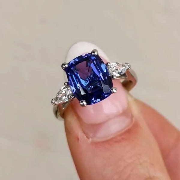 Why Is a Blue Gemstone Ring the Perfect Symbol of Calm and Confidence?
