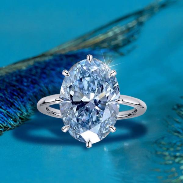 Oval Aquamarine Engagement Ring: A Fresh Take on Something Blue