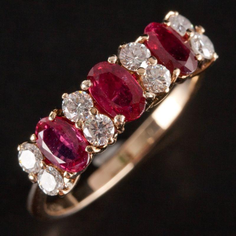 What Makes a Garnet Ring a Perfect Choice for Classic and Stylish Jewelry Lovers?