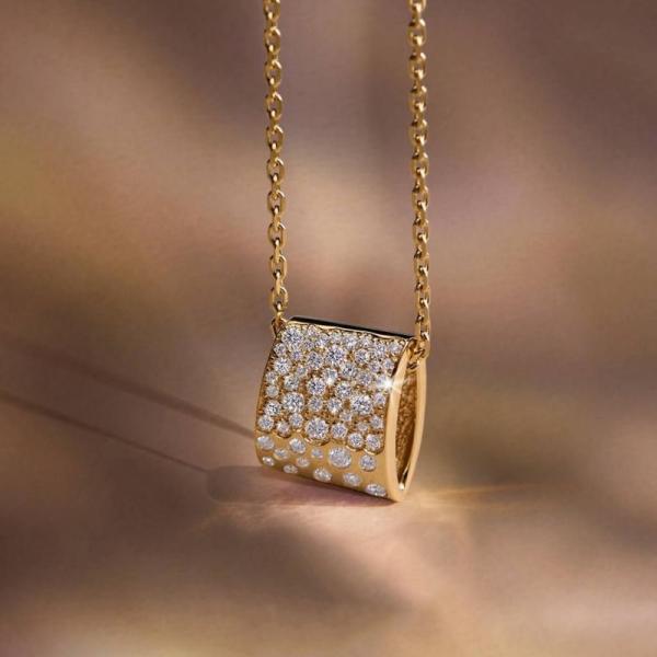 Why Is A Dainty Gold Necklace The Perfect Everyday Jewelry Choice?