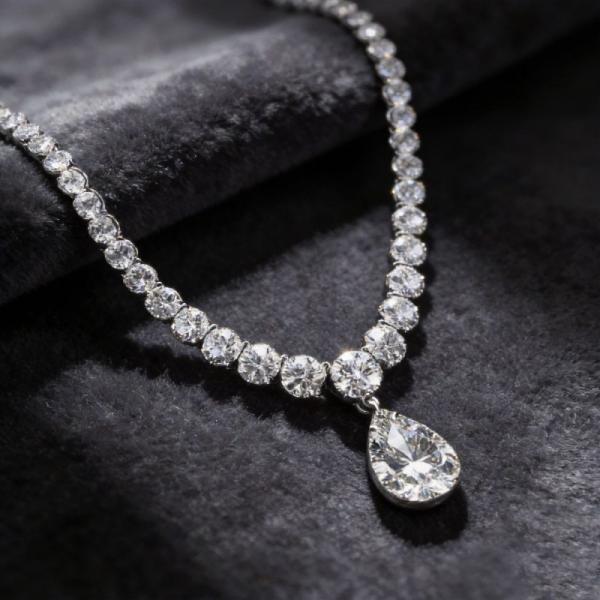 Why a Birthstone Necklace for Mom Is a Gift She'll Always Treasure