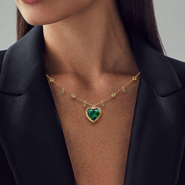 Why Is the Green Heart Necklace Becoming a Must-Have Jewelry Trend?