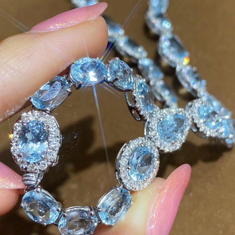 Why Is an Aquamarine Stone Necklace the Perfect Color Choice for Every Month and Season?