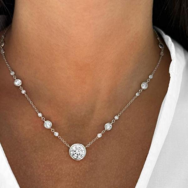 Why Is an Anniversary Necklace for Wife the Perfect Gift for a Meaningful Celebration?