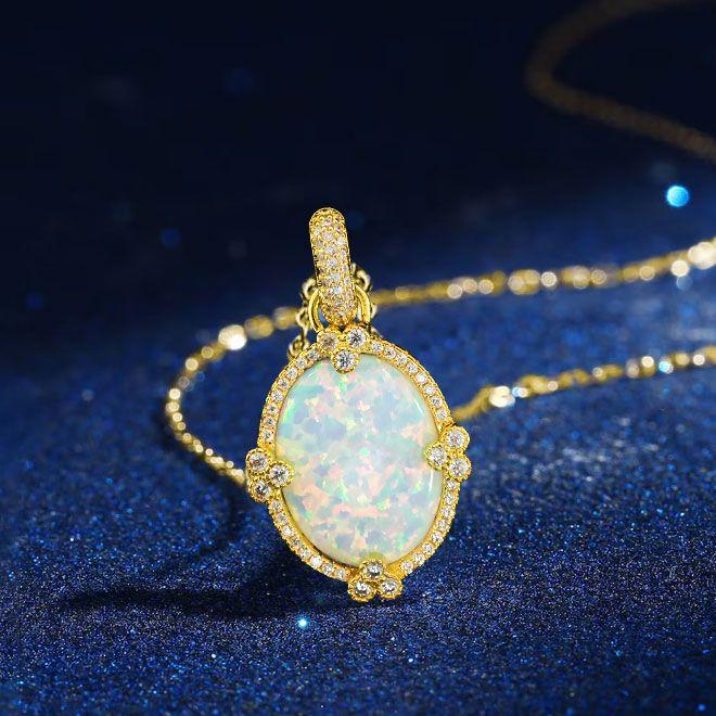 Tennis Necklace vs Pendant Necklace: Which Style Is Right for You?