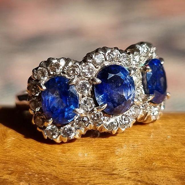 Why Is a 3 Stone Ring the Perfect Symbol of Love and Style?