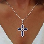 Why Do So Many Women Fall in Love with the Cross Necklace for Women?