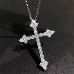 Why Is a Silver Cross Necklace Still One of the Most Meaningful Jewelry Gifts Today?