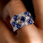 Why Are More Women Choosing Everyday Fine Jewelry for Daily Wear?